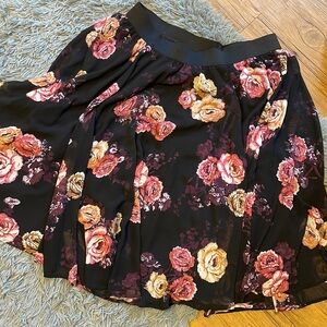 Chiffon black and floral midi skirt